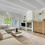 Flores Villa *