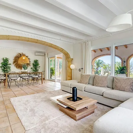 Villa Flores *